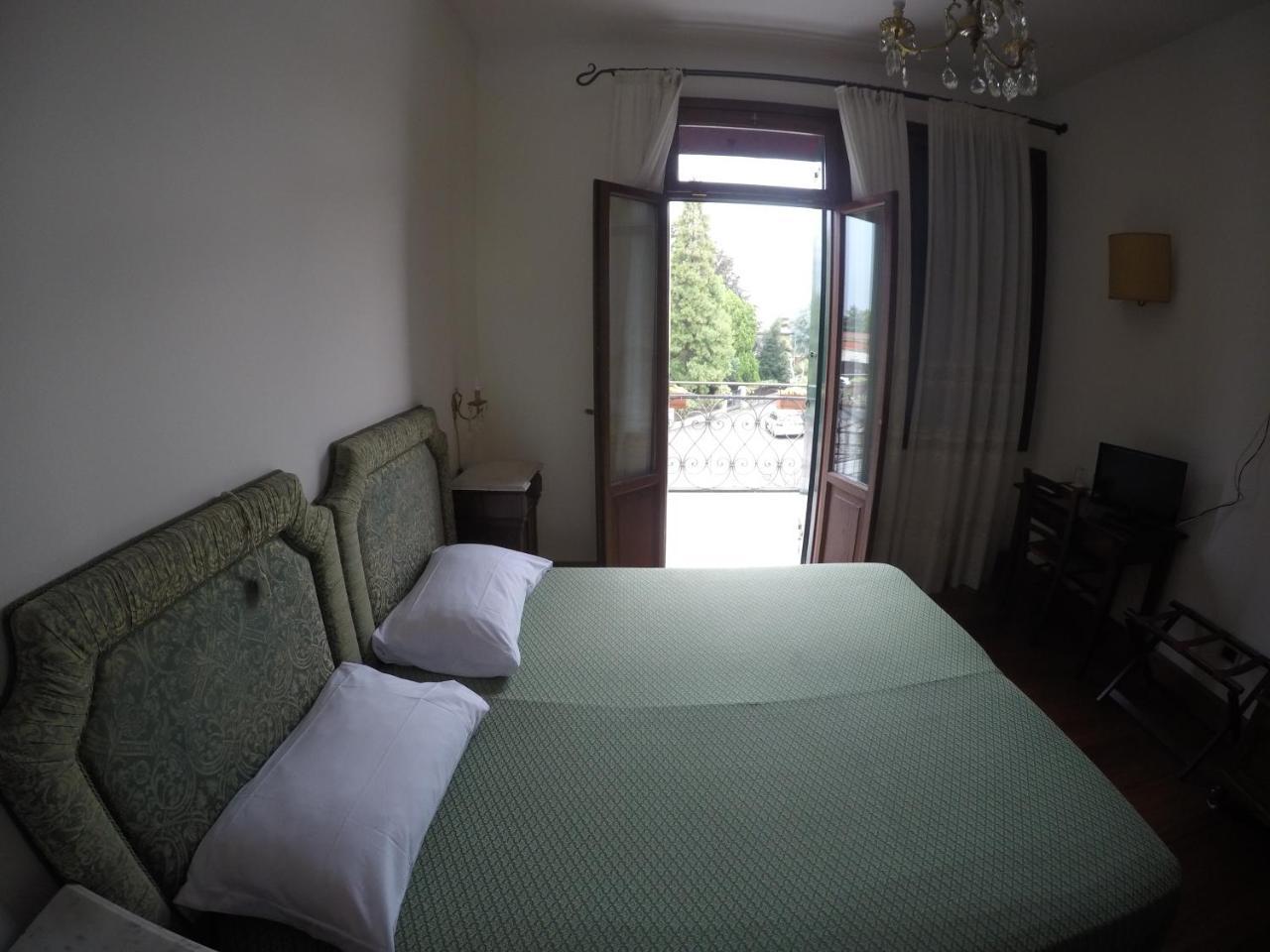 Hotel Vecia Brenta Mira Bagian luar foto